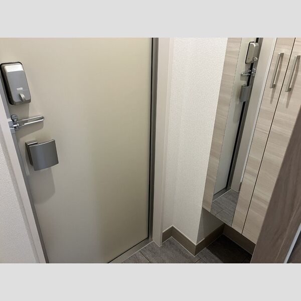 シャルム十間坂 玄関