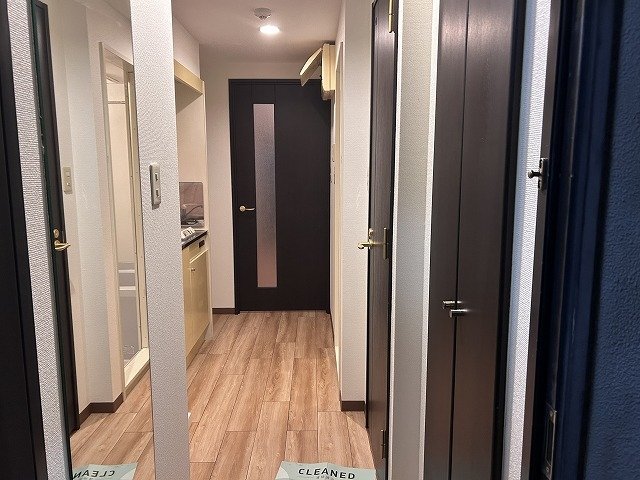 プレール代々木公園弐番館2階 玄関