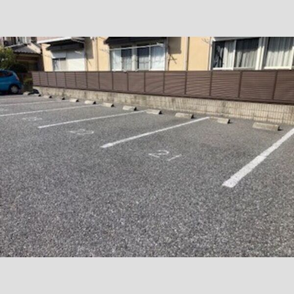 コーポグリーン 駐車場