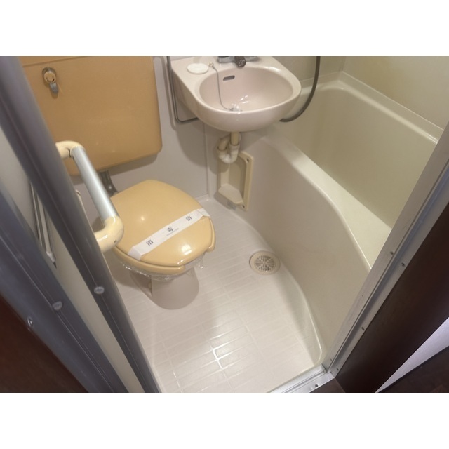 三島コーポ102号室 内観