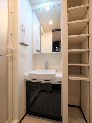 ジェノヴィア麻布十番グリーンヴェール5階 内観