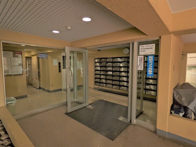 マック所沢コート601号室 エントランス