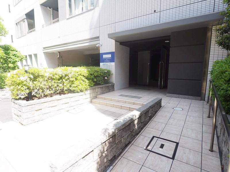 レジディア文京湯島5階 エントランス