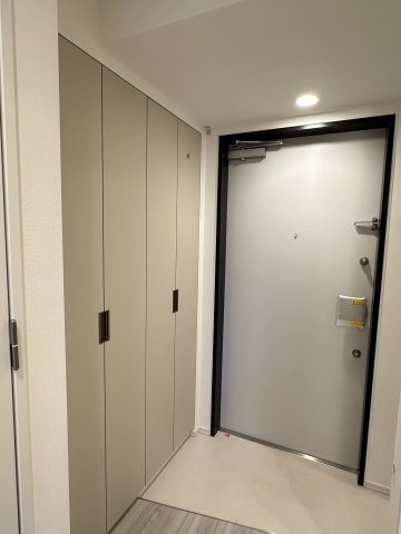 プラウドフラット西日暮里ディアージュ 玄関