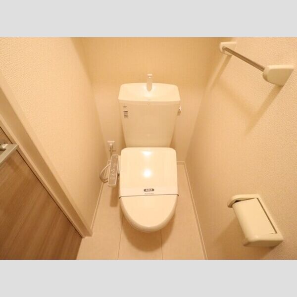 WEST COURT 楓 温水洗浄暖房便座