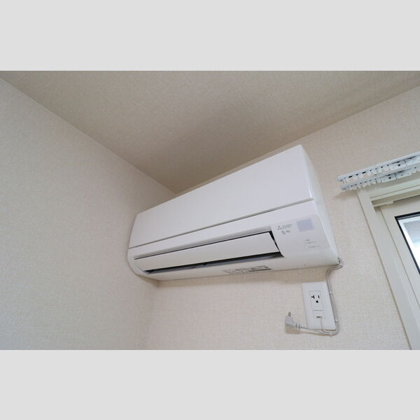 クレシェンテ102号室 エアコン