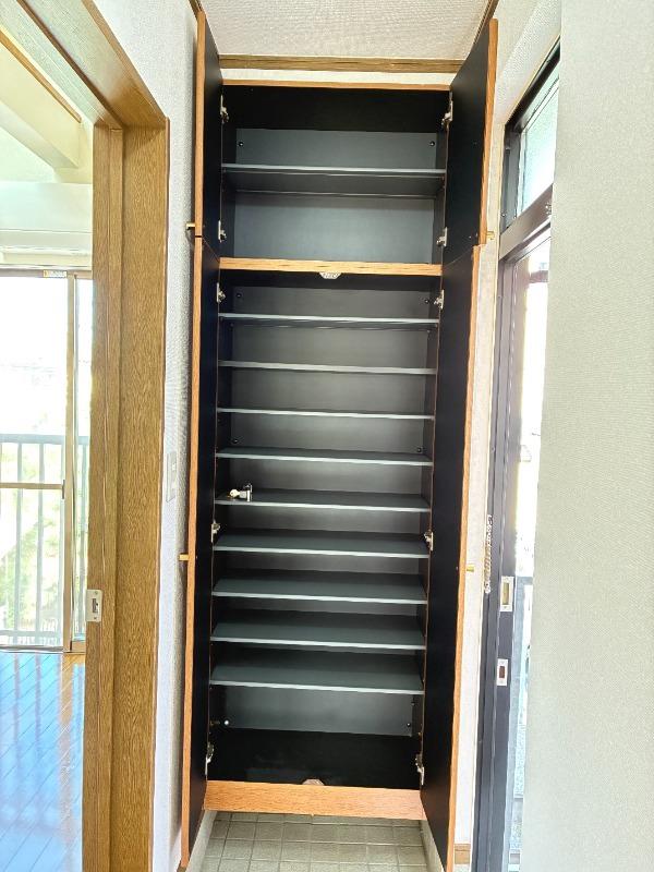 リーベ本鵠沼 玄関