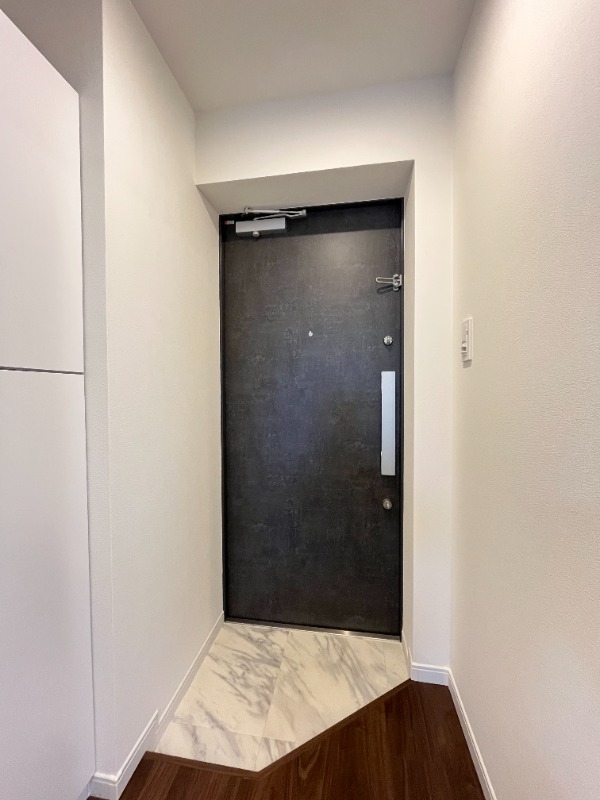 秀和鷺宮4階 玄関