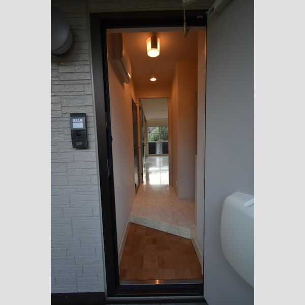 ドミール・フジ 玄関