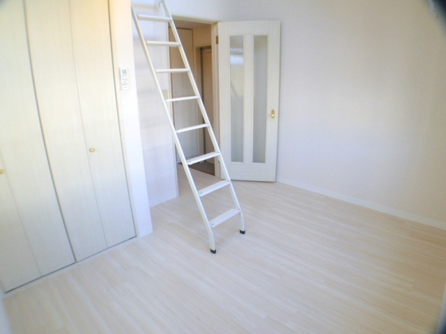 メゾン・ド・フルール(K-068)2階 リビング