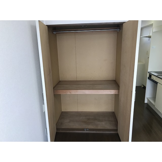 プレミール東伏見0202号室 クローゼット
