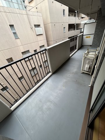 グランフィール バルコニー