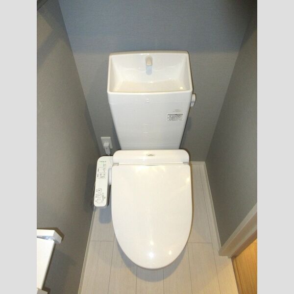 エクセリア徳丸Ⅰ202号室 トイレ温水洗浄便座付き