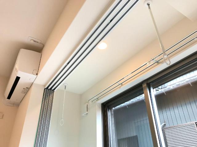 グランルミエール101号室 室内物干し（イメージ）