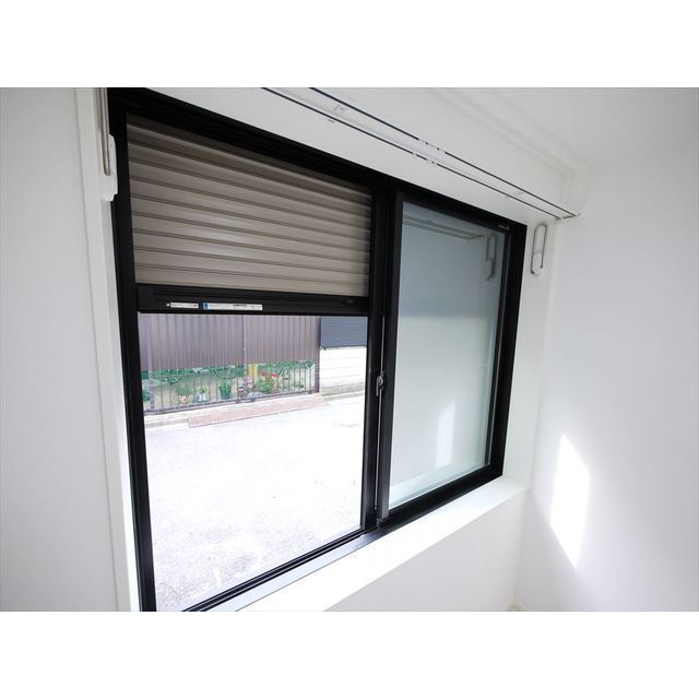 スマイラス新江古田102号室 室内物干しも完備