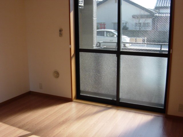 カーサ・アンジェラ101号室 洋室