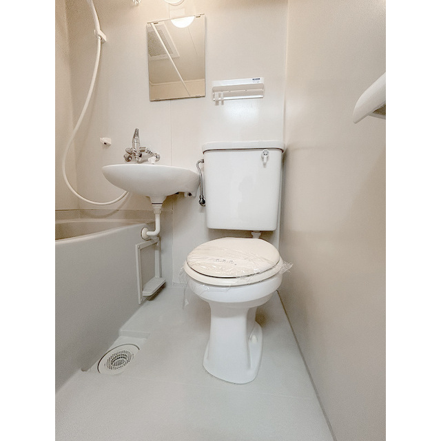 レジデンスSTO2F号室 トイレ