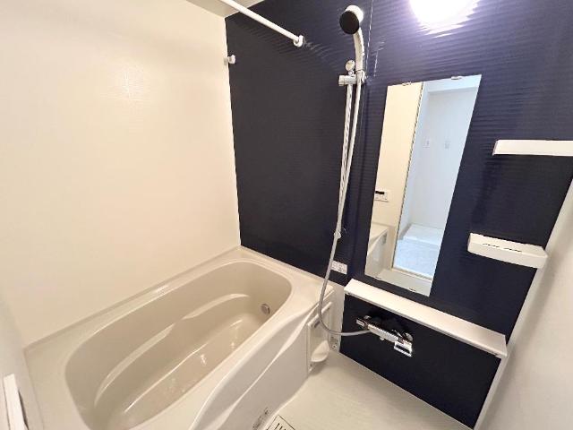 ティアレ305号室 バス