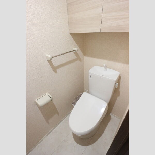 プラヴール305号室 温水洗浄暖房便座