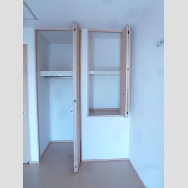 シャインアイリス　Ⅱ クローゼット、収納