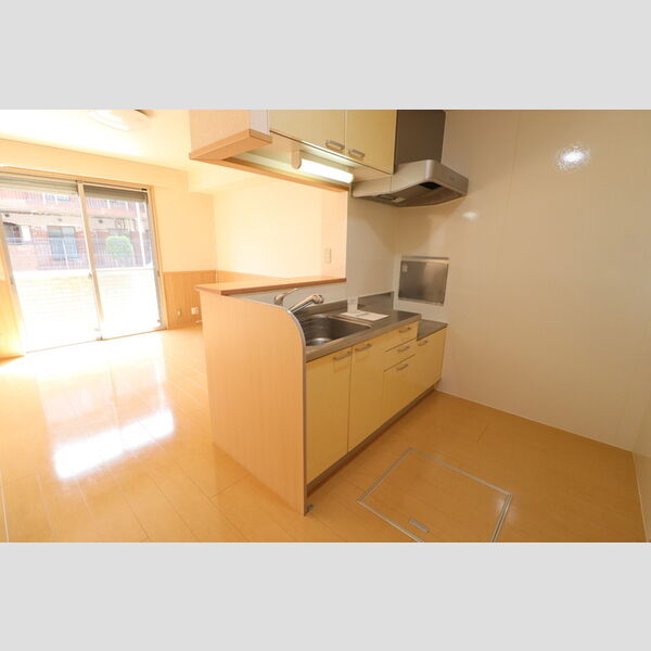 シェ・コパン 対面キッチン