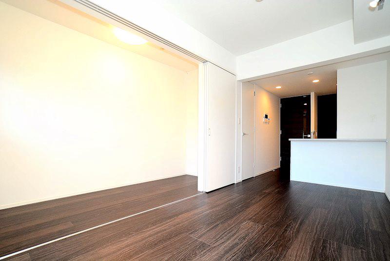 グランドコンシェルジュ氷川台1階 ※カラータイプ異なります。