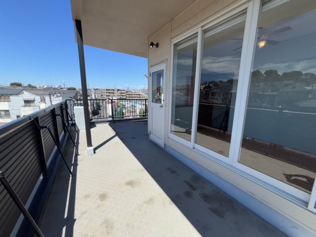 ローズコート白楽301号室 バルコニー