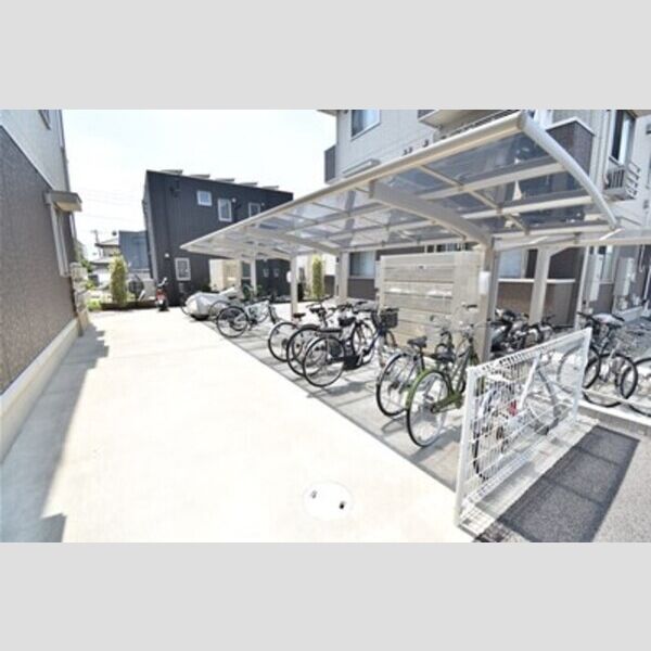 Lupinus　A棟 駐輪場