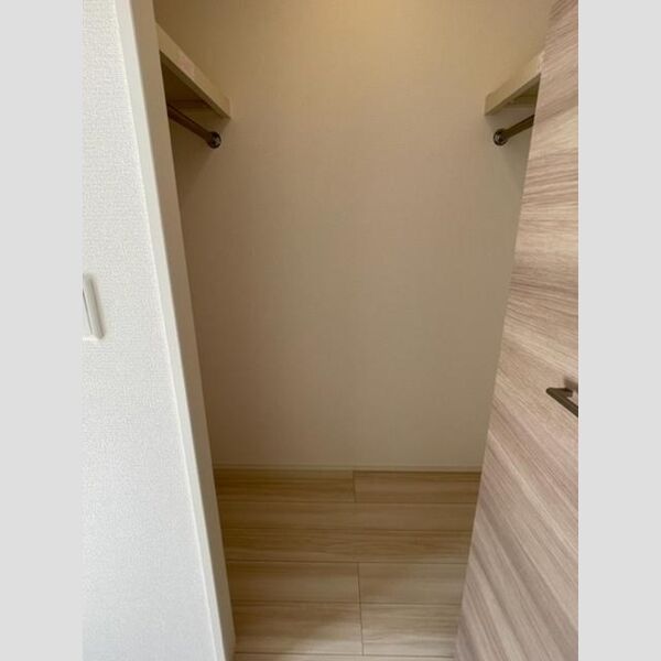 カルモ101号室 ウォークインクローゼット