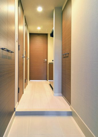 グラントゥルース赤羽プレミオ201号室 玄関