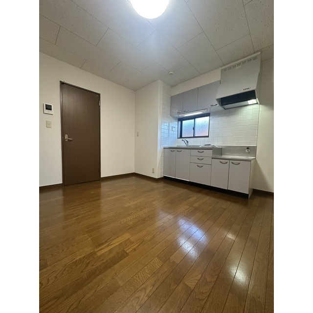 プレジール I 内観