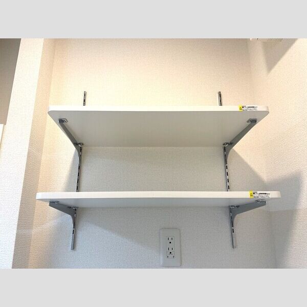 アヴァンス豊島　A102号室 可動棚