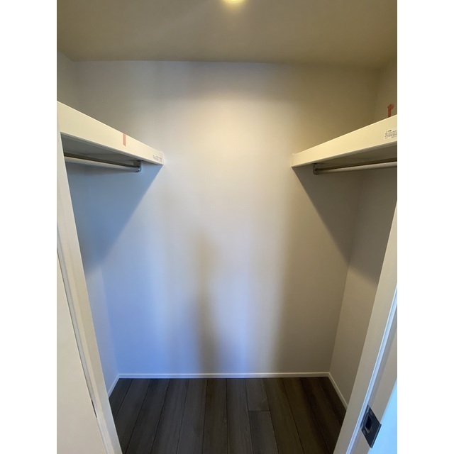 Ｌａ　Ｐｅｒｌａ　ＪｉｙｕｇａｏｋａⅡ302号室 洋室WIC　2026年1月撮影