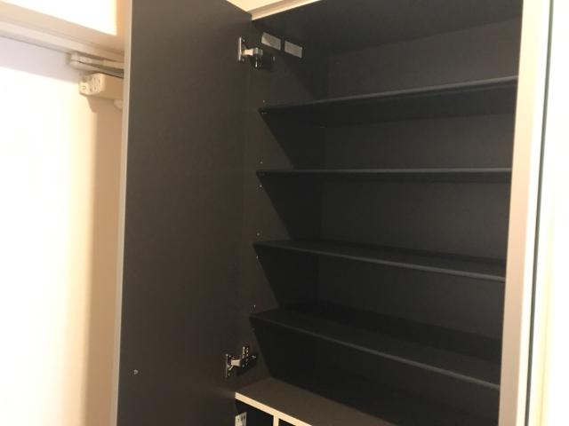 オレンジクレスト 下駄箱