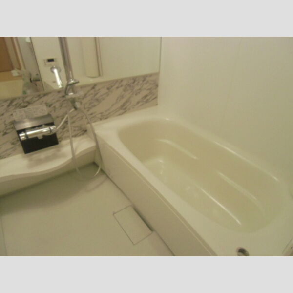 ベルウッド六番館106号室 お風呂