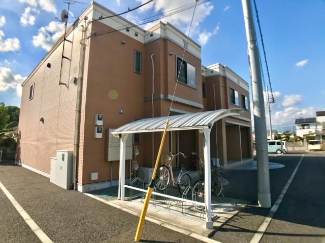 サファイアＡ 外観写真（昼）