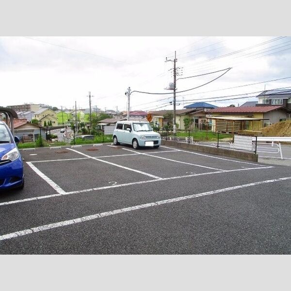 グリシーヌ 駐車場