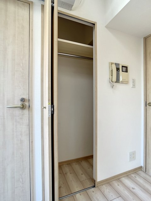 ヌフエタージュ クローゼット