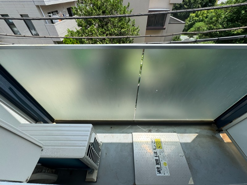 ルームス市川(E-073)2階 バルコニー