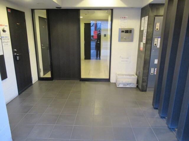 ビバリーホームズ川崎2階 エントランス