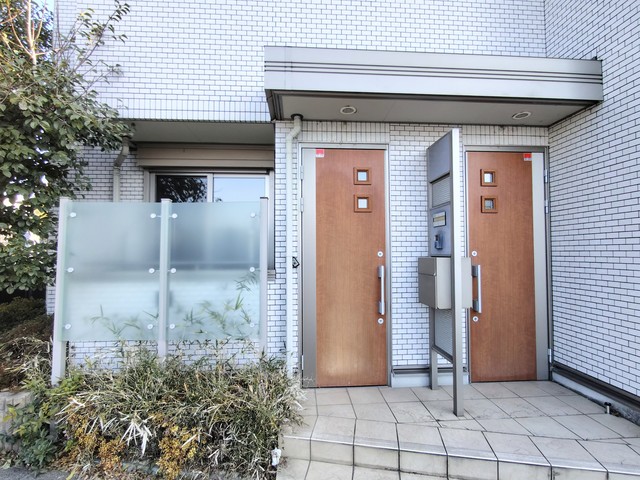 アルテリーベ0202号室 エントランス