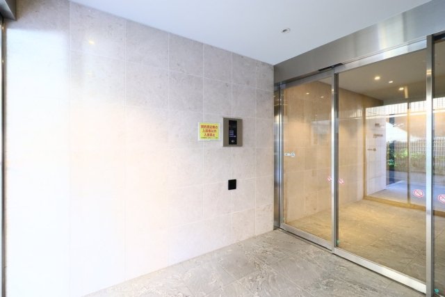 ＡＬＩＶＩＯ西落合1階 エントランス