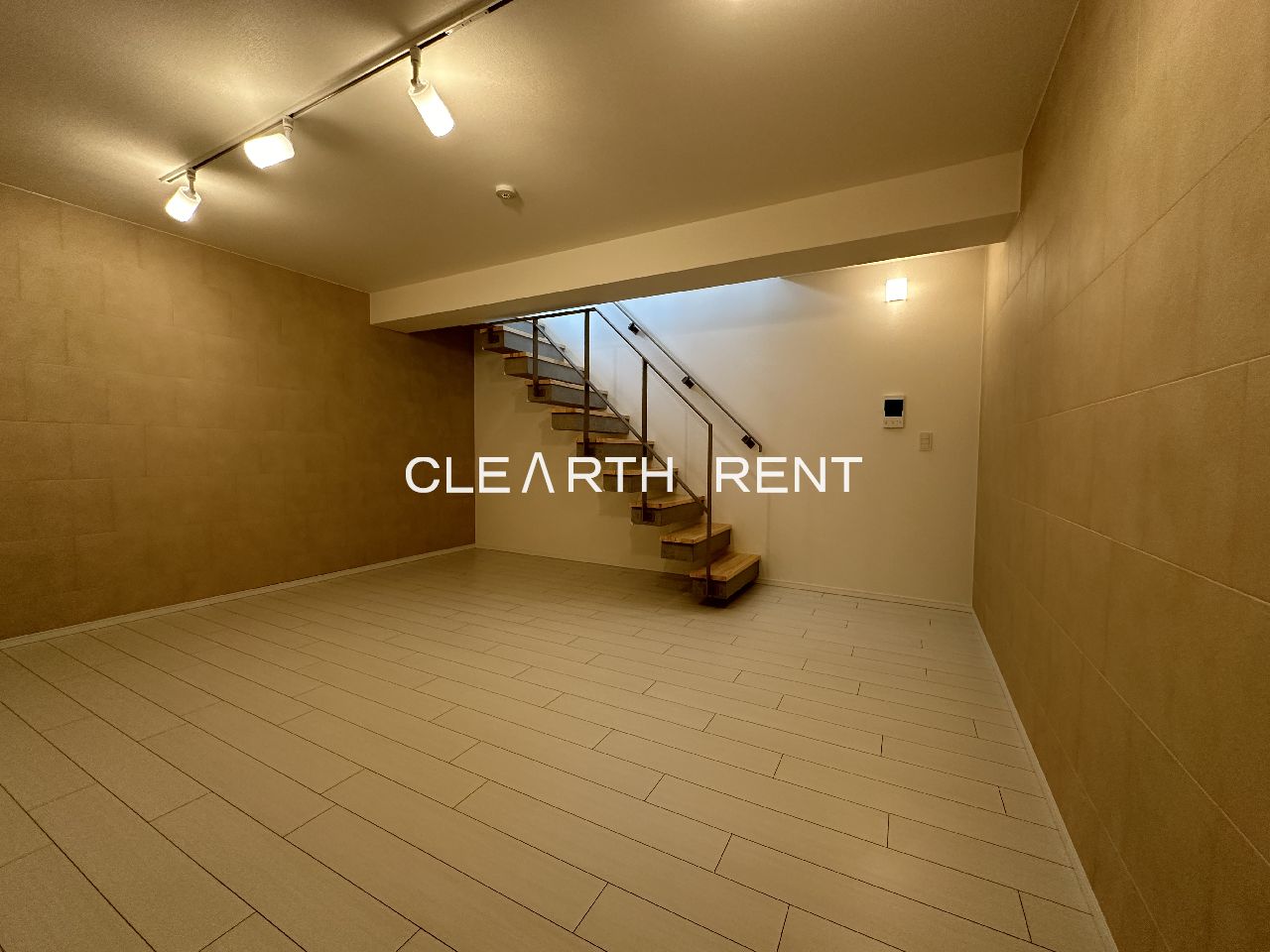 ＧＲＡＮ ＰＡＳＥＯ三宿地下1階 16.3帖の広々/メゾネット下階