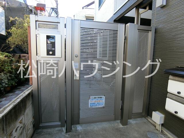 アイスタイル代田橋1階 エントランス