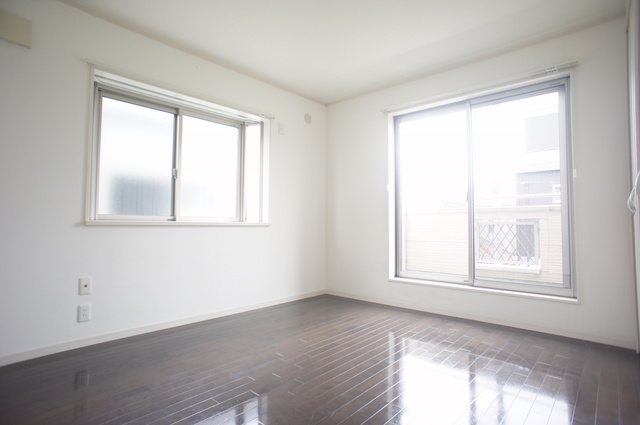 天台５丁目貸家 リビング