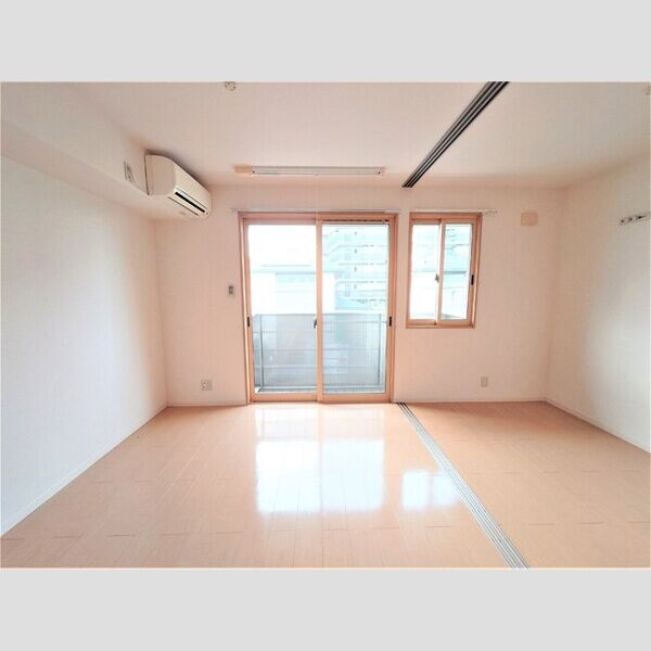 グランシャリオ203号室 LDK9帖