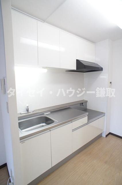 オーシャンビュー参番館1004号室 キッチン