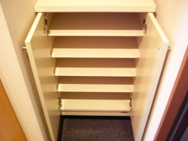 サンイング上石神井 下駄箱