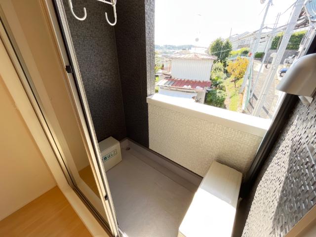 パピヨン・シャルム202号室 ベランダ