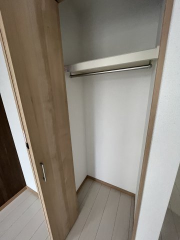 ベイルーム鶴見301号室 収納
